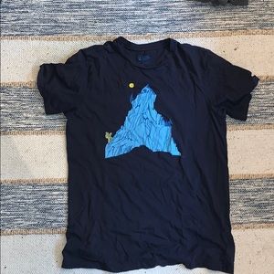 Eastern Mountain Sports Medium tee shirt